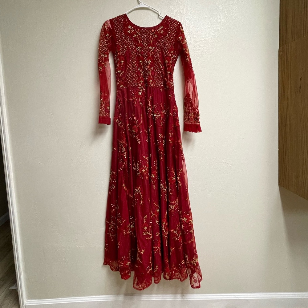 Red anarkali